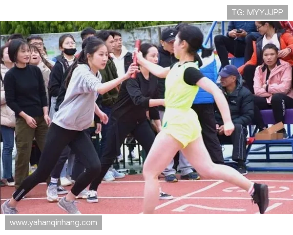 接力比赛中接棒动作要领与技巧解析提高接力效率与减少失误的关键